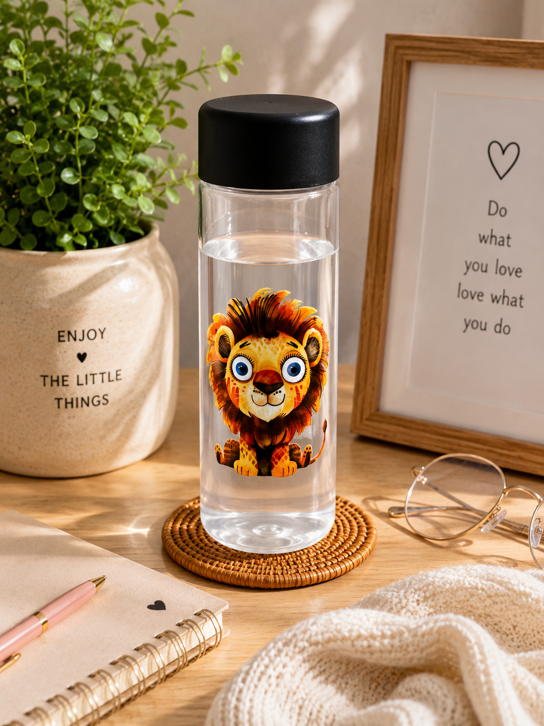 Cute Lion Screw Top Plastic Drinking Bottle